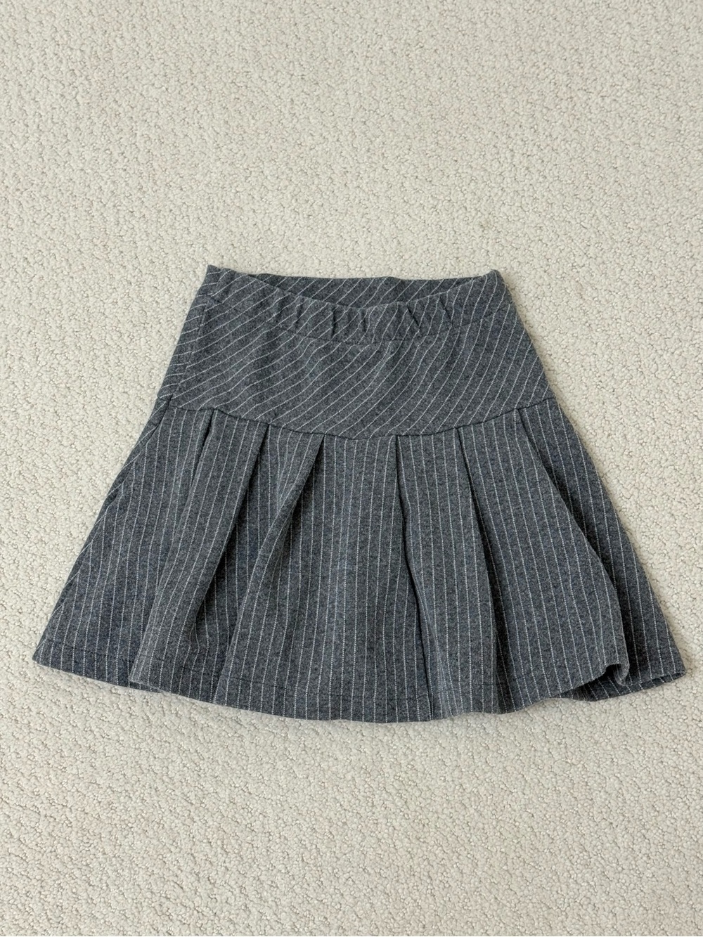 Size 9 Girls Zara Grey Pinstripe Skater Skirt